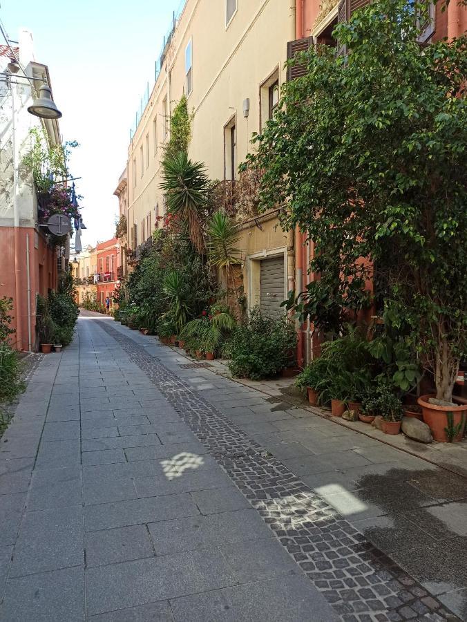 La Casetta Nel Centro Cagliari Zewnętrze zdjęcie