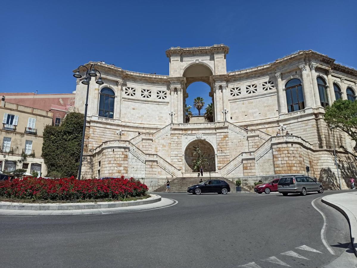 La Casetta Nel Centro Cagliari Zewnętrze zdjęcie