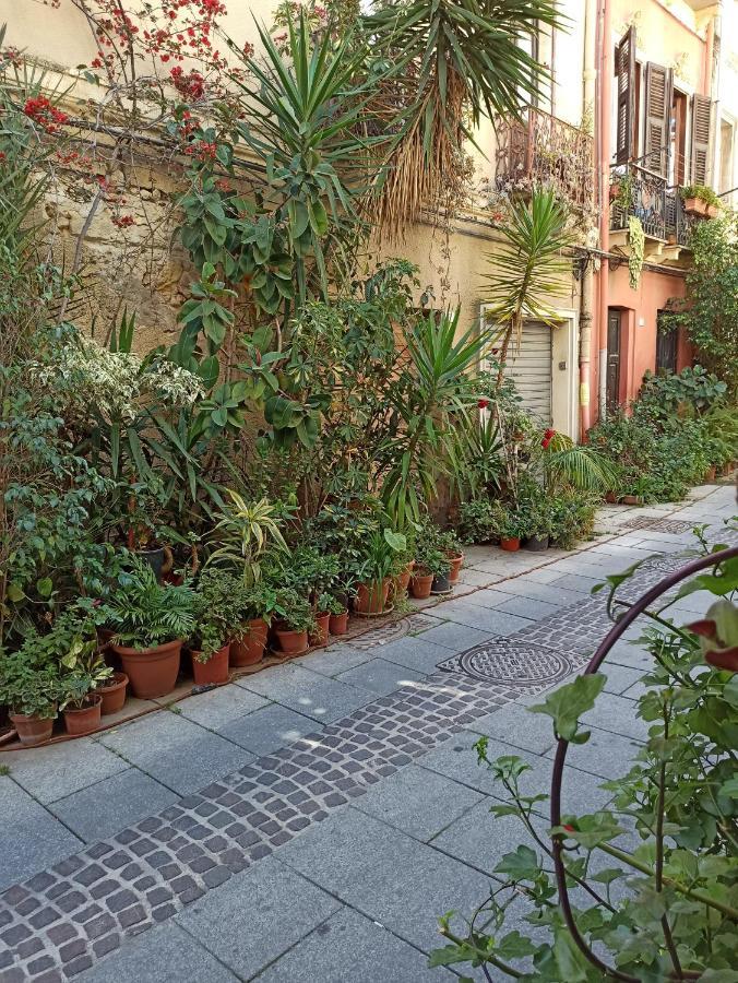 La Casetta Nel Centro Cagliari Zewnętrze zdjęcie
