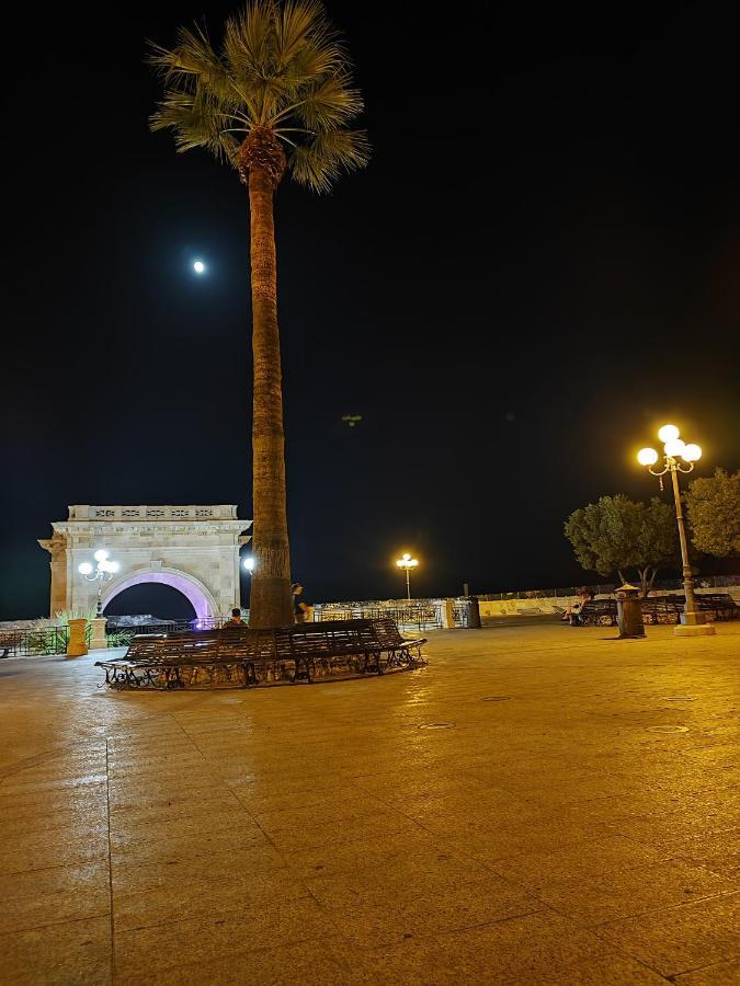La Casetta Nel Centro Cagliari Zewnętrze zdjęcie